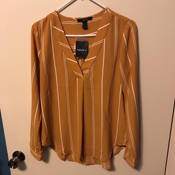 NWT LONG SLEEVE BLOUSE HI LOW SMALL‎ MUSTARD COLOR - Picture 1 of 7
